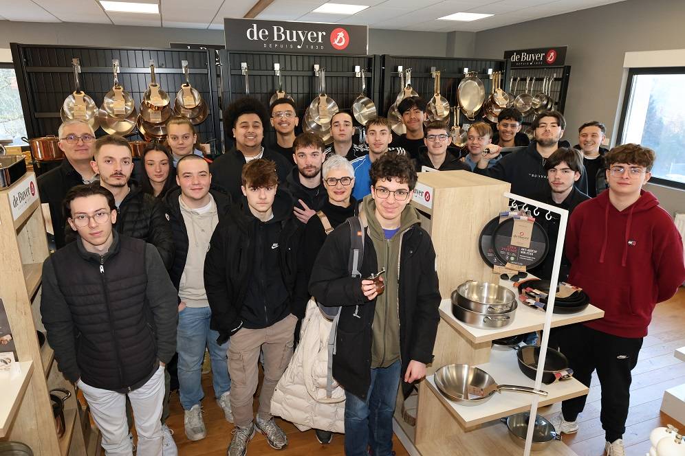 Visite de la société De Buyer et sortie récréative : une journée riche en découvertes pour les apprenants CCST1 Charmes